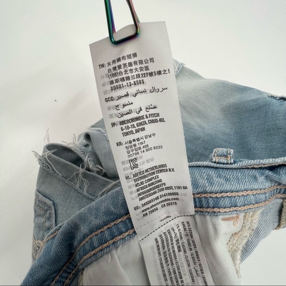 Hollister Cuffed Raw Hem Denim Jean Shorts Size 24 Women’s - Picture 7 of 10